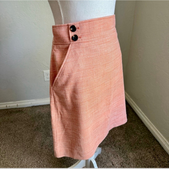 Ann Taylor Houndstooth Skirt 10 | Salmon White Button Waist Pencil Skirt NWT - Picture 4 of 9